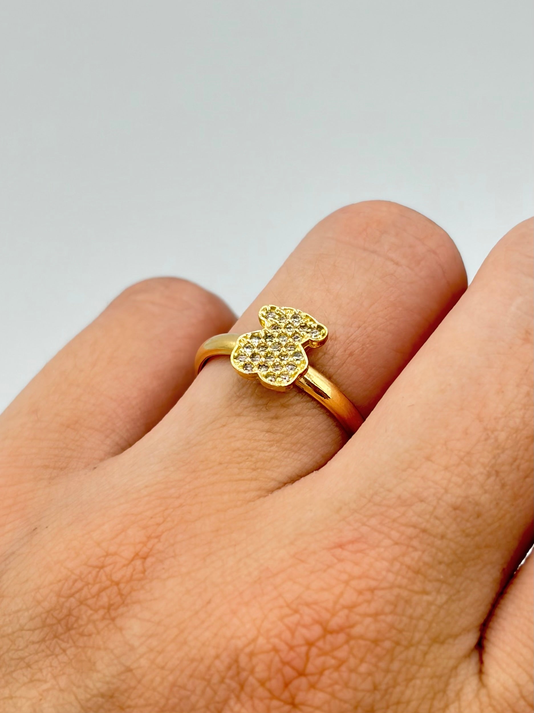 Anillo Oso circones blancos  Oro amarillo 18k / Talla 7 / 1,16 Gr