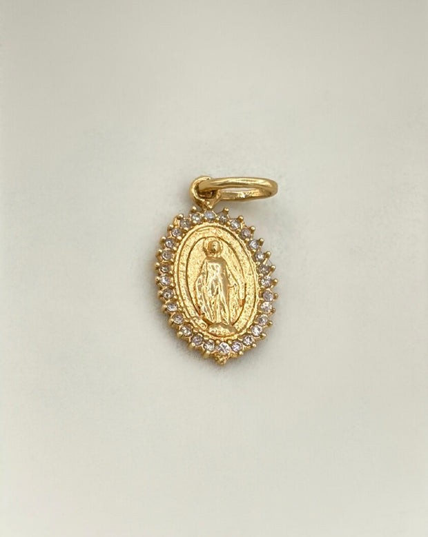 Dije virgen milagrosa circones blancos Oro amarillo 18k 2,01 Gr / 2,0 Cm