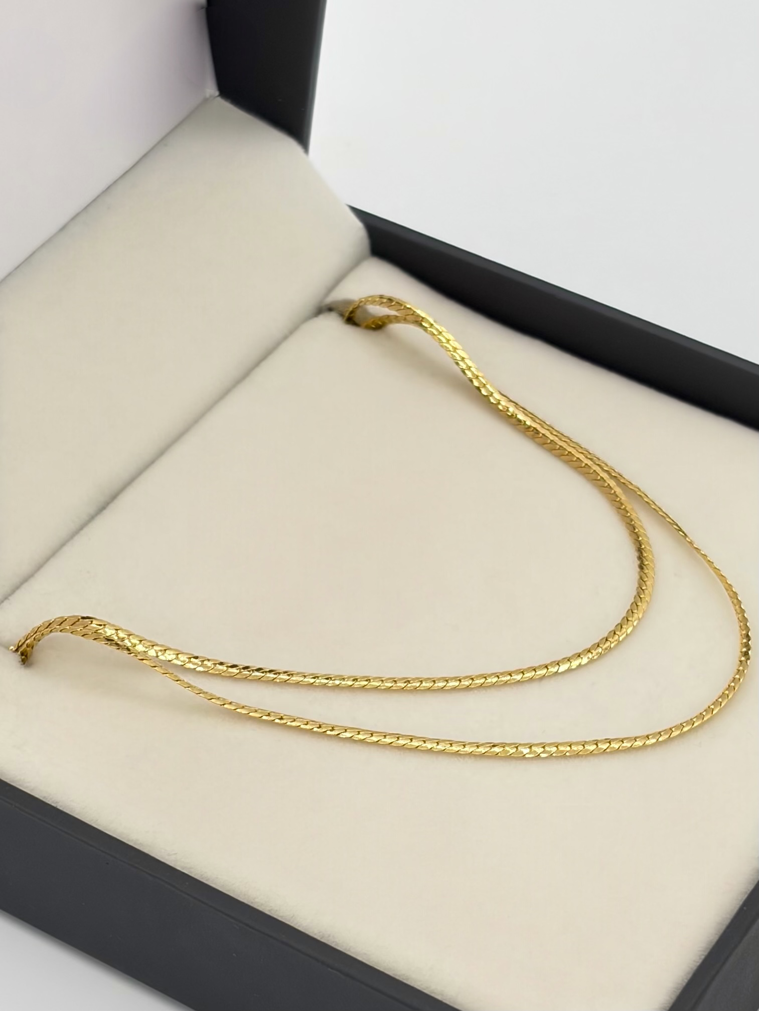 Cadena It cubana plana seguida Oro amarillo 18k 3,30 Gr / 2 mm / 60 Cm