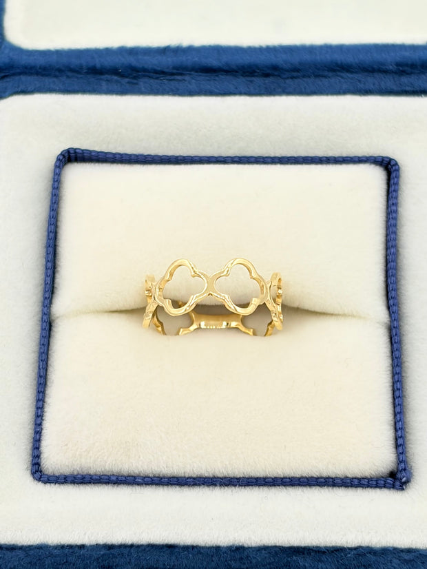 Anillo Silueta de trébol Oro amarillo 18k / Talla 4/2 / 1,10 Gr
